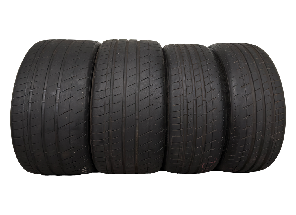 BRIDGESTONE POTENZA S007 <br> (2) 305 30 ZR20 / (2) 245 35 ZR20 <br><small><b>TIRE #18</b></small>